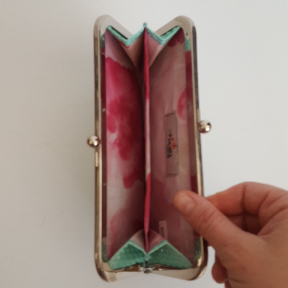 FINAL PRICE 5/$25 NWOT Wallet clutch - Picture 4 of 6